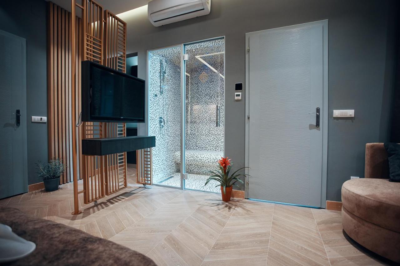 Monza Mirror Apartment Kikinda Bagian luar foto