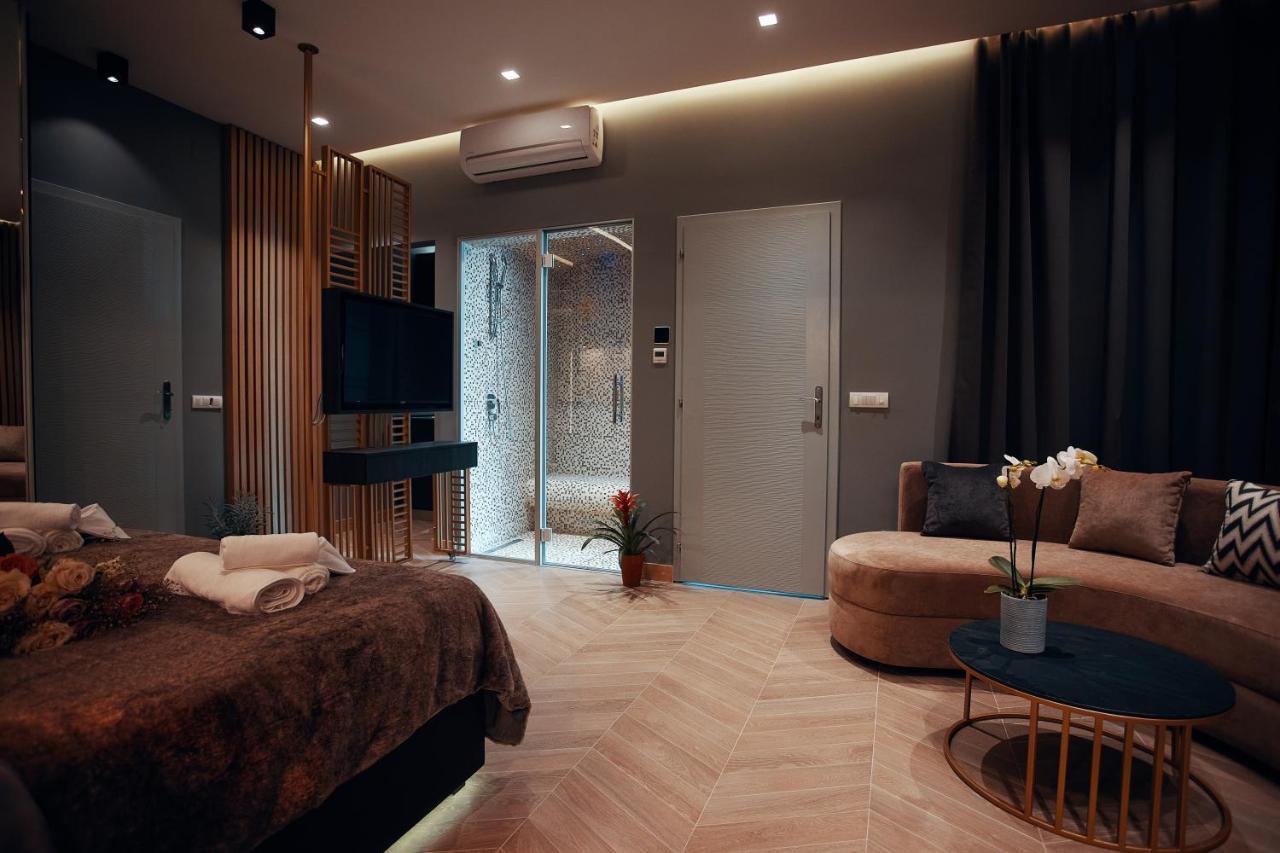 Monza Mirror Apartment Kikinda Bagian luar foto